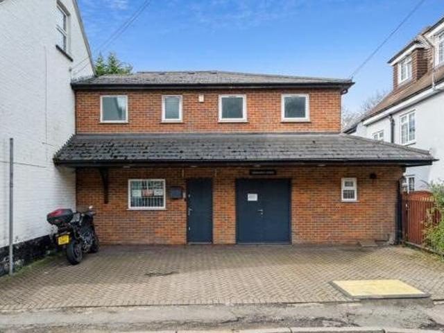 House for rent in Waterside, Chesham