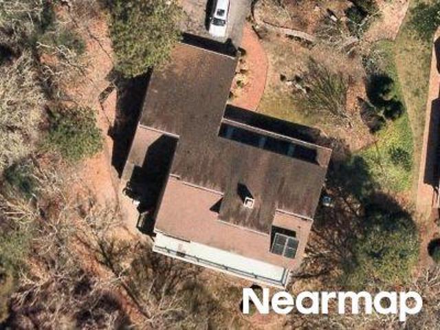 House for sale in Centerville