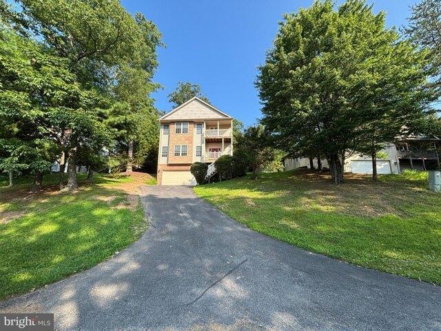 House for sale in Cross Junction