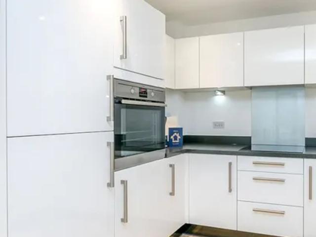Apartment for rent in Hale Village, Tottenham Hale