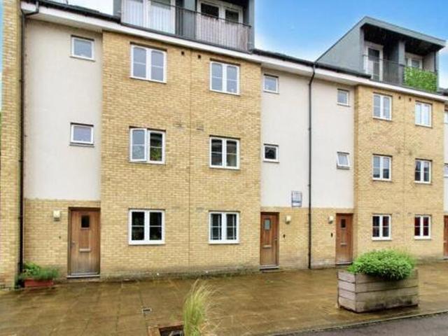 House for sale in King's Walden, Hertfordshire