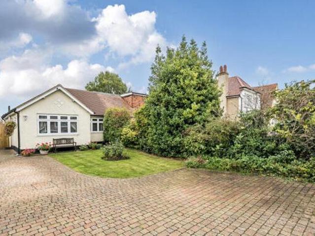 House for sale in Lower Halliford, Surrey