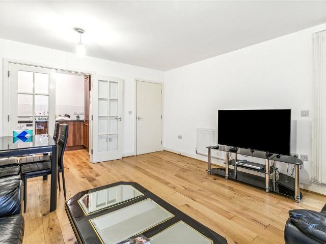 Apartment for rent in Stamford Hill, Greater London