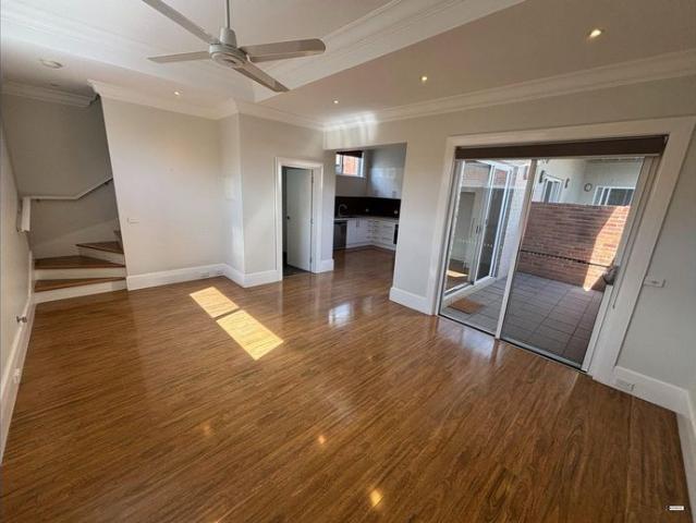 Townhouse for rent in Albury, New South Wales