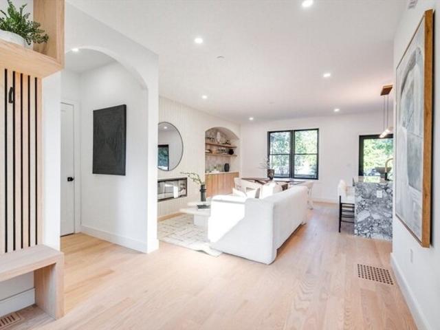 Condo for sale in Auburndale, Massachusetts