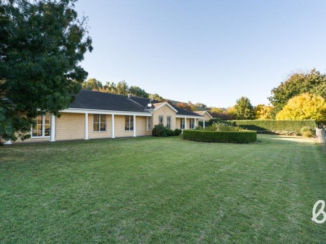 Cottage for sale in Glendon Brook, New South Wales