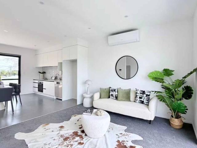 Townhouse for rent in Waterview, Albert-Eden
