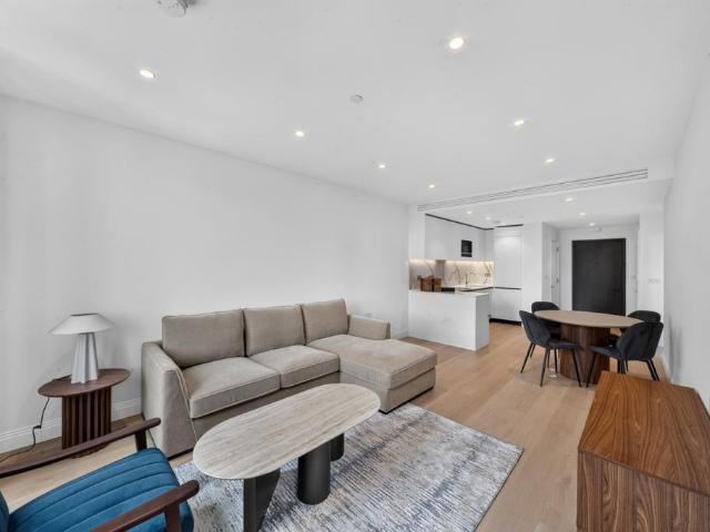 Apartment for rent in Sands End, Greater London