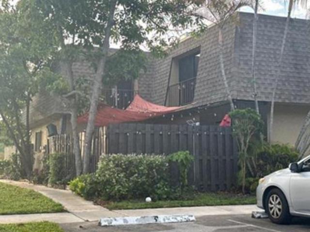 Townhouse for sale in Palm Springs, Palm Beach County