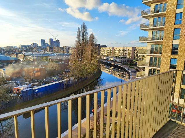 House for rent in Alperton, Greater London