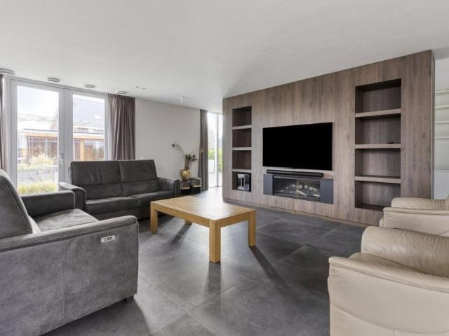 Woning te huur in Bernissepark, Zuidland