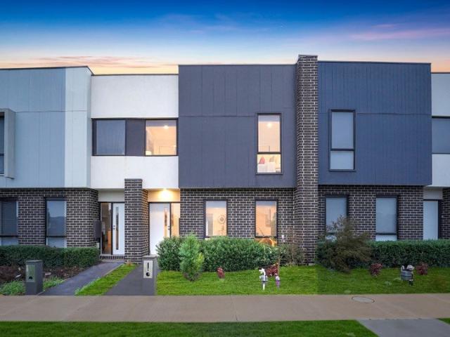 Townhouse for sale in Camerons Creek, Victoria