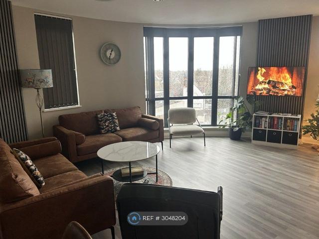 House for rent in London Borough of Hillingdon, Greater London