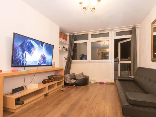 Apartment for rent in Battersea, Greater London