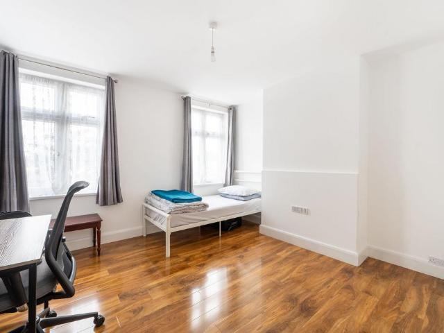Apartment for rent in Sudbury, Greater London