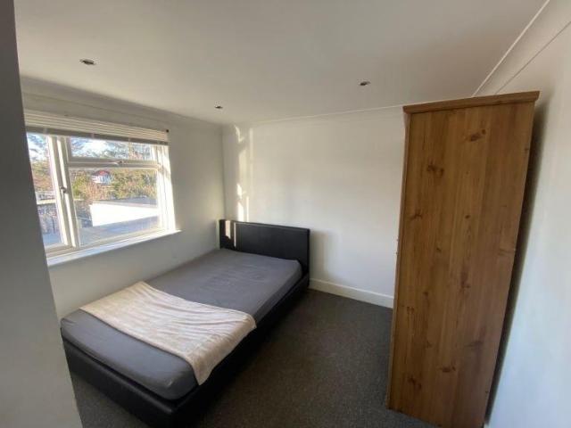 Apartment for rent in Hendon Central, Greater London