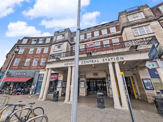 Apartment for rent in Hendon Central, Greater London