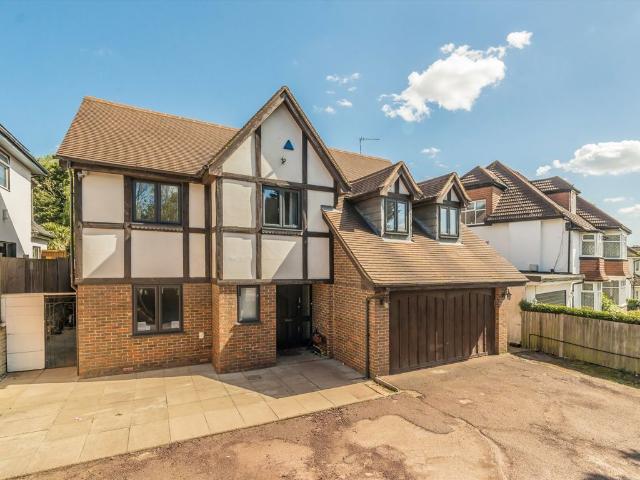 Apartment for rent in The Hale, Mill Hill