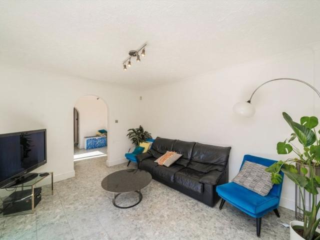House for rent in Mill Hill, Greater London