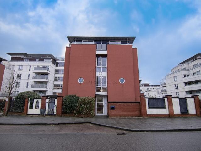 Apartment for rent in Bede Island, Old Wharf