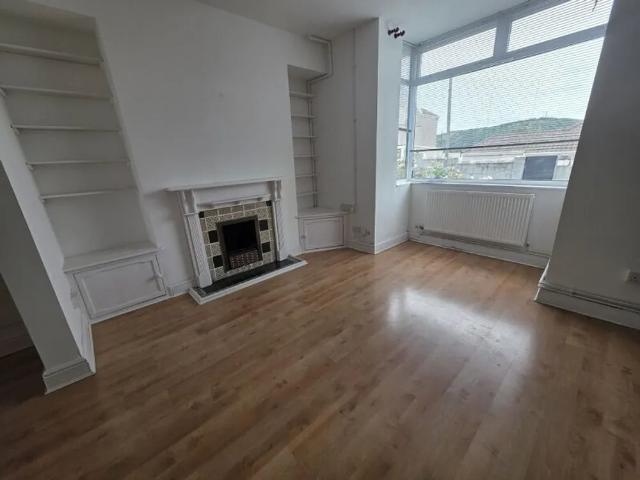House for rent in Waun-wen, Nangreaves