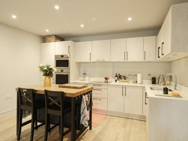Apartment for rent in Wapping Wharf, Bristol