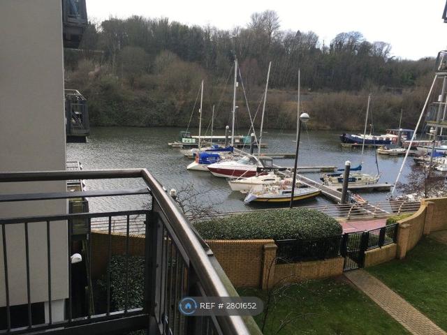 Apartment for rent in Cardiff International Sports Village, Falcon Lodge