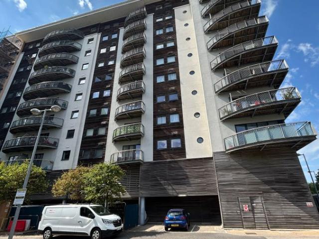 Apartment for rent in Cardiff International Sports Village, Falcon Lodge