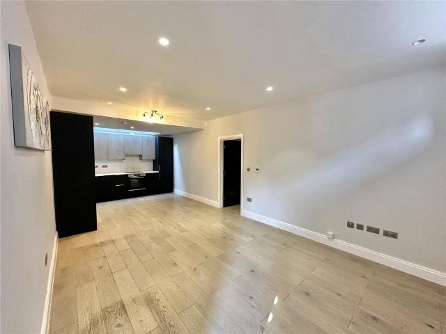 Apartment for rent in Radlett, Hertfordshire
