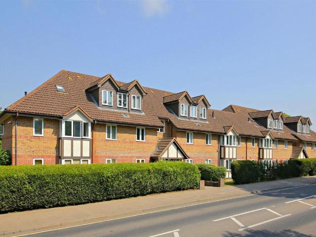 Apartment for rent in Radlett, Hertfordshire