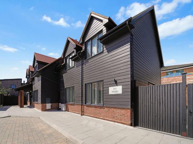 House for rent in Borehamwood, Hertfordshire