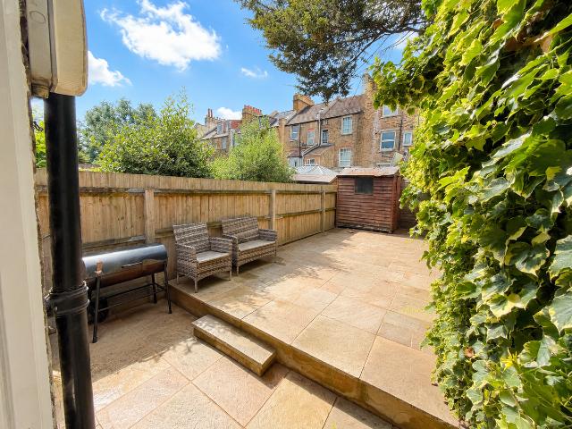 Apartment for rent in London Borough of Lewisham, Lower Sydenham