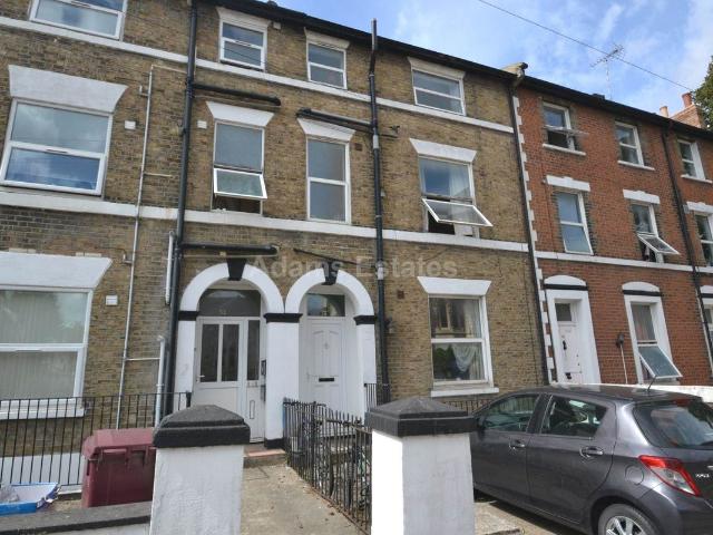 Apartment for rent in Newtown, Reading