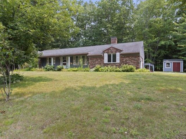 House for sale in Rochester, Strafford County