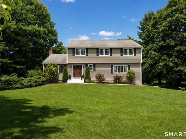 House for sale in Simsbury, Connecticut