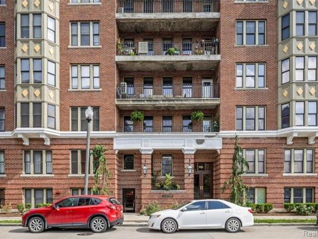 Condo for sale in Detroit