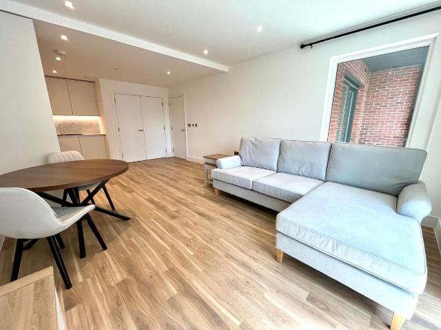 Apartment for rent in West Finchley, Greater London