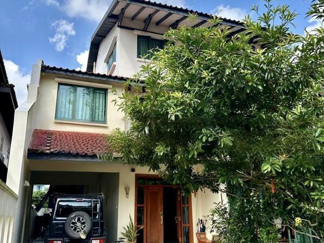 Detached House for sale