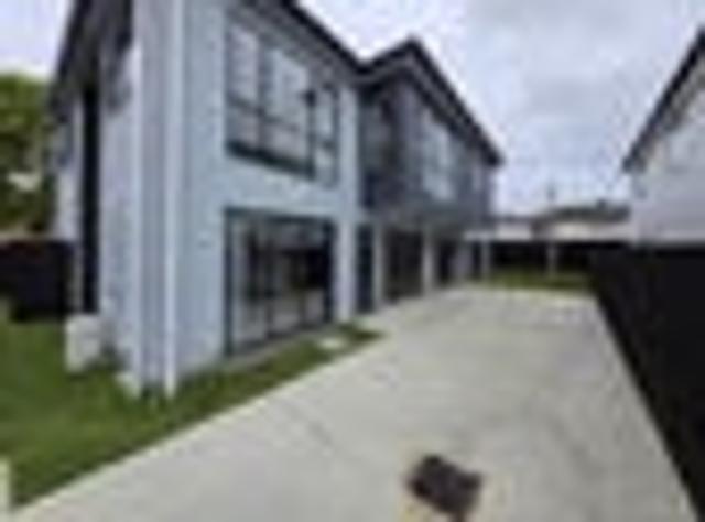 Townhouse for rent in Manurewa