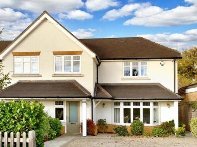 House for sale in Beaconsfield Old Town, Beaconsfield
