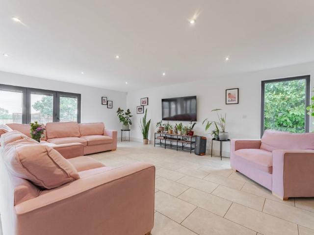 House for rent in Burgh St Peter, Norfolk