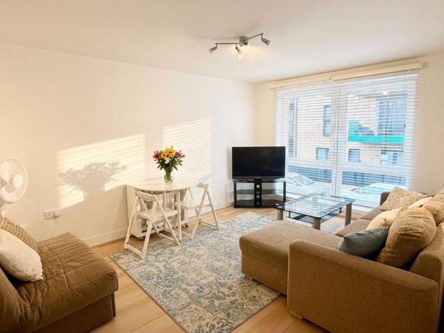 Apartment for rent in Bromley-by-Bow, Poplar Grove