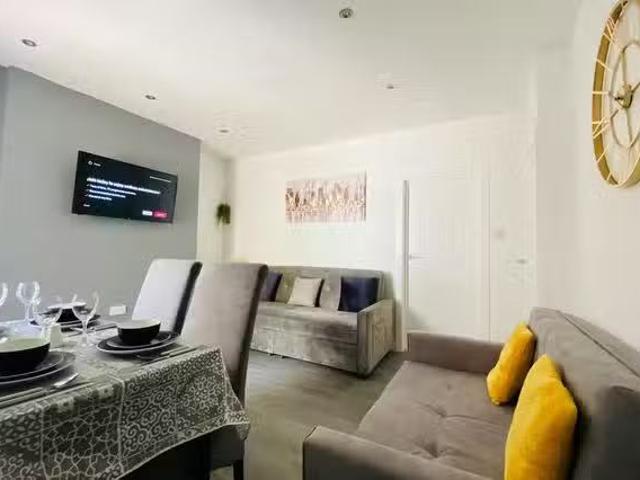 Apartment for rent in Nangreaves, Wales