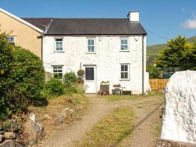 House for sale in Caernarfon, Wales