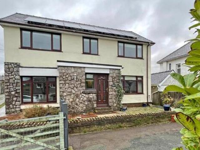 House for sale in Caernarfon, Wales