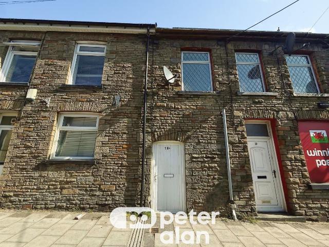 Apartment for rent in Tonyrefail, Coedely