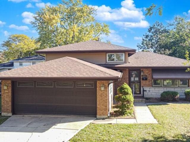 House for sale in South Holland, Illinois