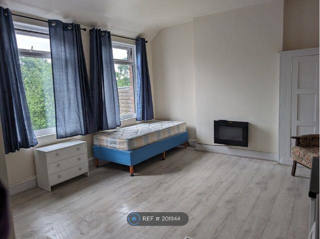 Room for rent in Spon End, West Midlands