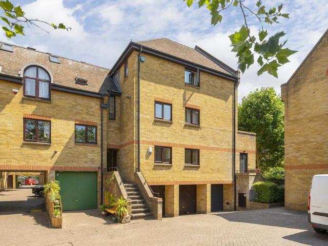 House for rent in St. George in the East, Wapping