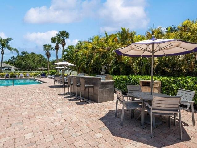 Apartment for rent in Naples, Florida